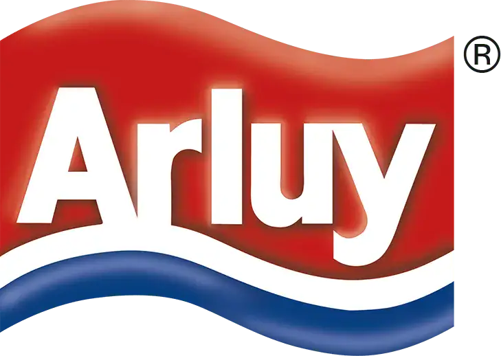 Logotipo de la marca Arluy en rojo y azul